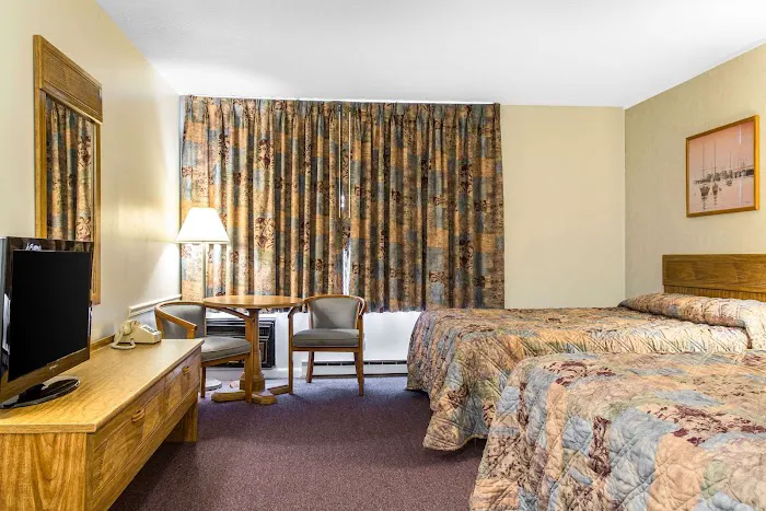 Rodeway Inn Waterford - New London 4