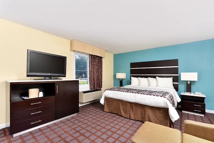 Americas Best Value Inn New London Mystic 4
