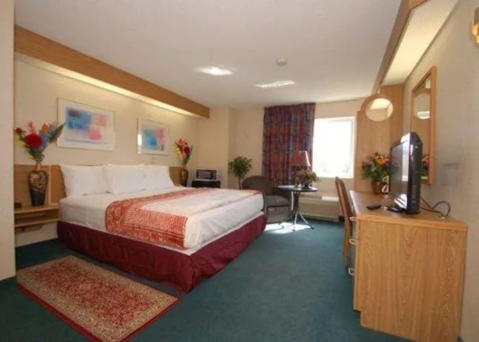 Rodeway Inn Willington North 4