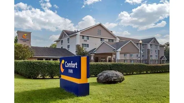 Comfort Inn 4