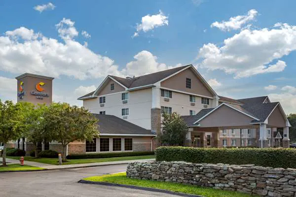 Comfort Inn 4