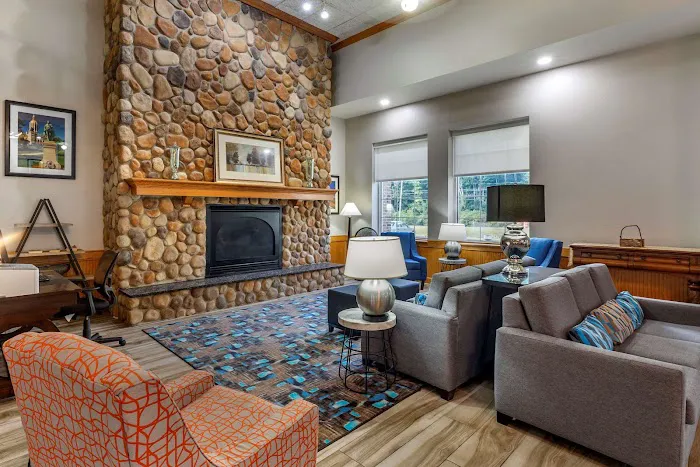 Comfort Inn 4