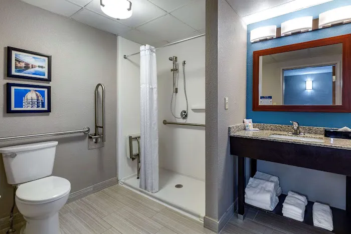 Comfort Inn 4