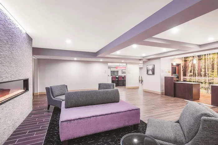 La Quinta Inn & Suites by Wyndham Norwich-Plainfield-Casino 4