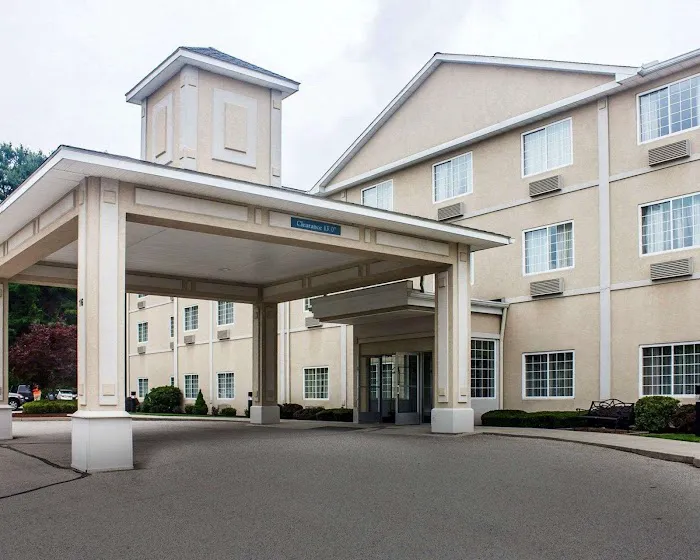 Comfort Inn & Suites 5