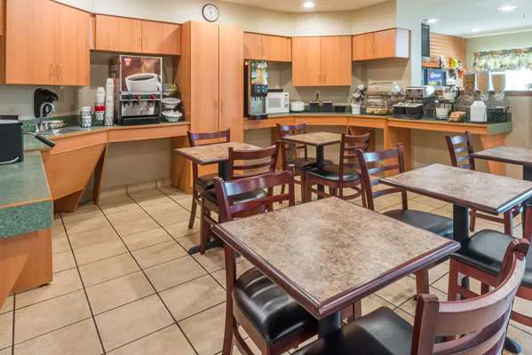 Microtel Inn & Suites by Wyndham Uncasville Casino Area 5