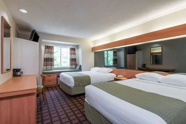 Microtel Inn & Suites by Wyndham Uncasville Casino Area 5