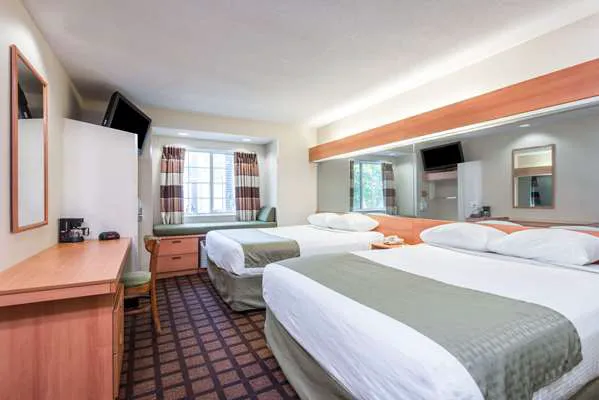 Microtel Inn & Suites by Wyndham Uncasville Casino Area 5
