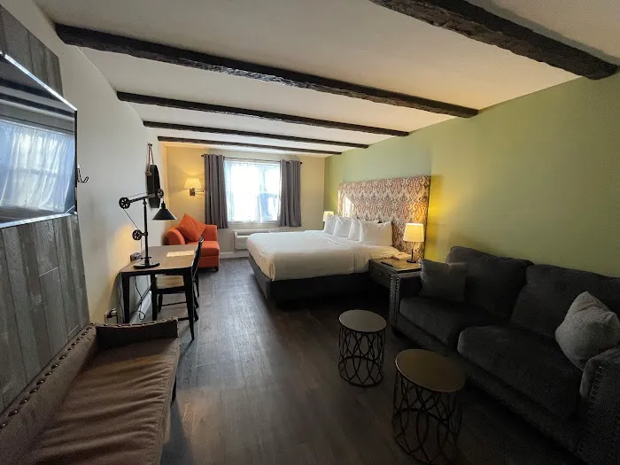 The Century House, Ascend Hotel Collection 4