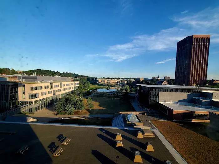 Hotel UMass 5