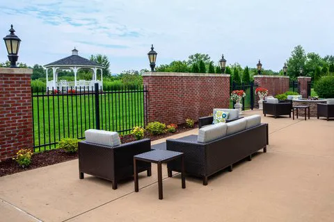 Courtyard Hadley Amherst 4