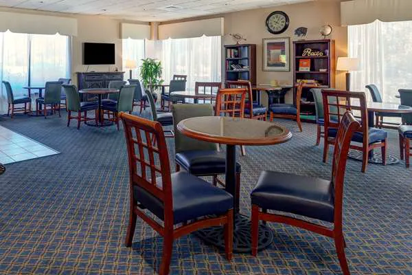 Howard Johnson by Wyndham Amherst Hadley 4