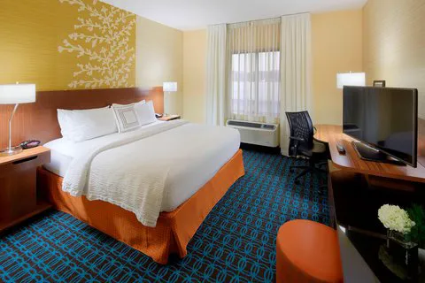 Fairfield Inn & Suites Springfield Northampton/Amherst 4