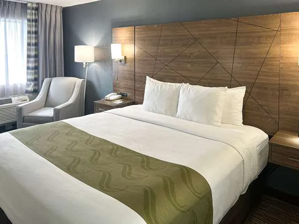 Quality Inn & Suites Northampton- Amherst 4