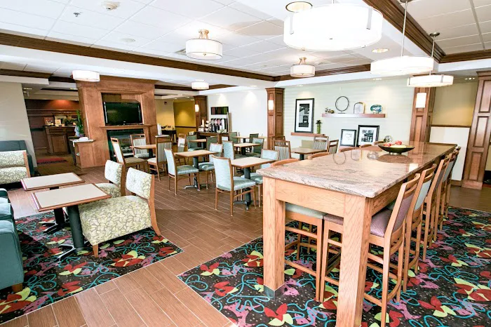 Hampton Inn Hadley-Amherst Area 4