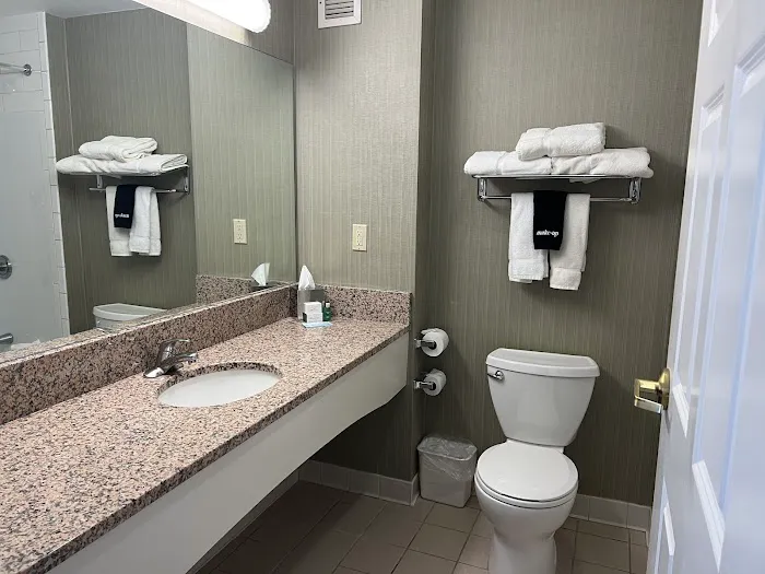 D. Hotel Suites & Spa 4