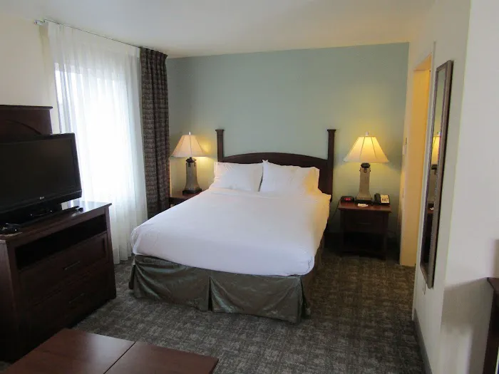 Staybridge Suites Rochester University by IHG 4
