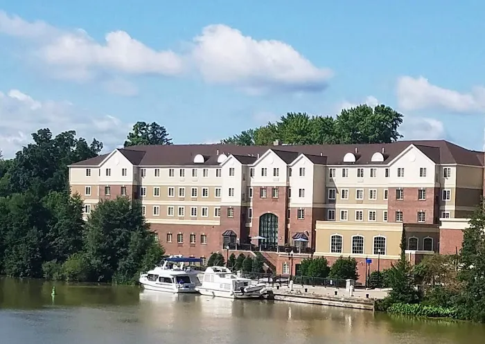 Staybridge Suites Rochester University by IHG 4