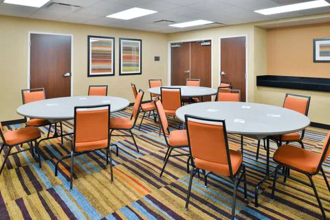 Fairfield Inn & Suites Rochester West/Greece 4