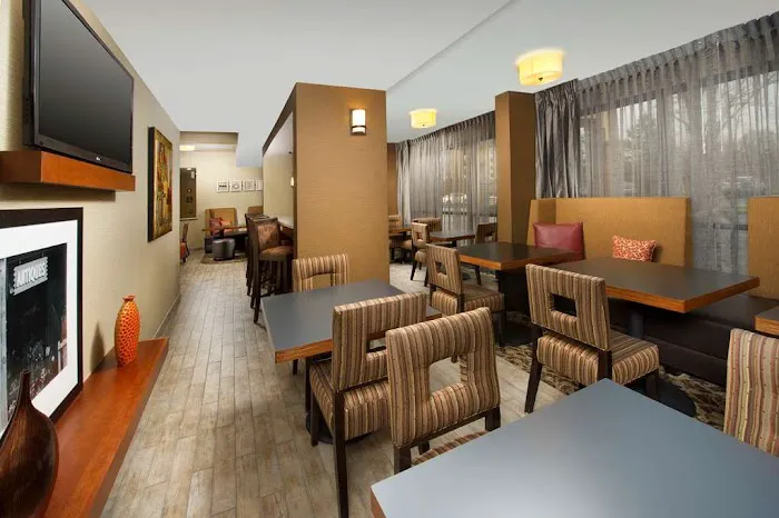 Hampton Inn Rochester-Greece 4