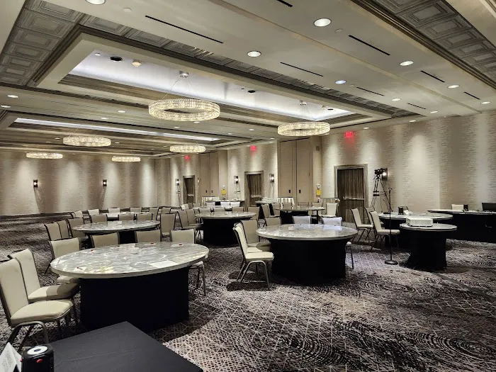 Rochester Airport Marriott 4