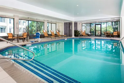 Rochester Airport Marriott 4