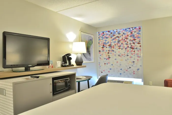 Holiday Inn & Suites Rochester - Marketplace by IHG 4