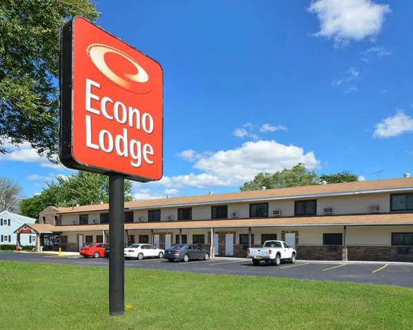 Econo Lodge Rochester I-90 & I-390 4