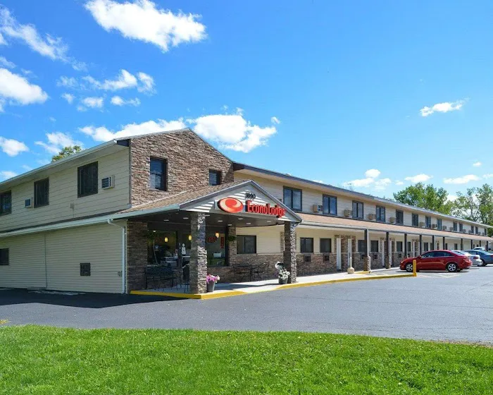 Econo Lodge Rochester I-90 & I-390 4