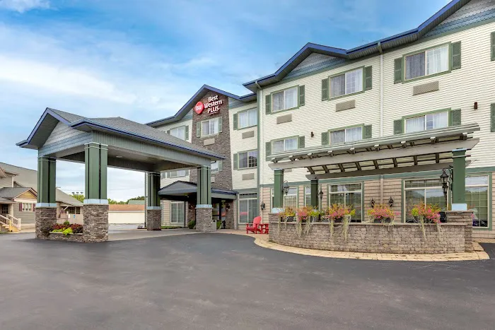 Best Western Plus Vineyard Inn & Suites 4