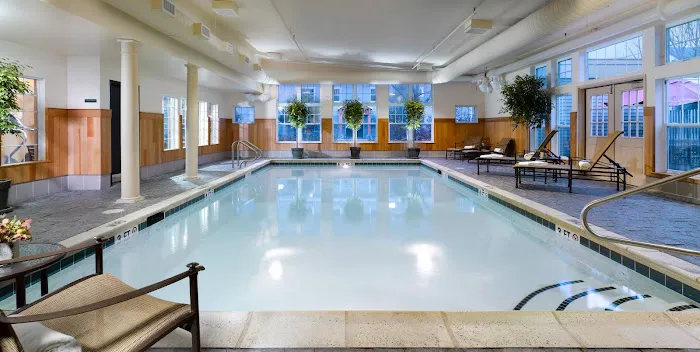 Green Mountain Suites Hotel 4