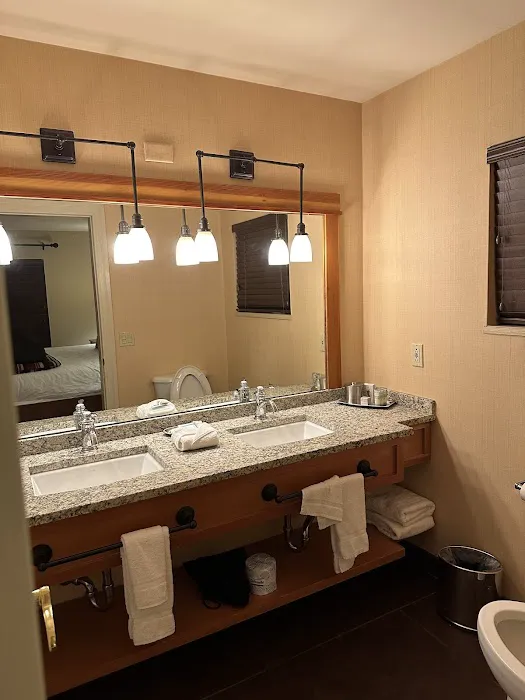Green Mountain Suites Hotel 4