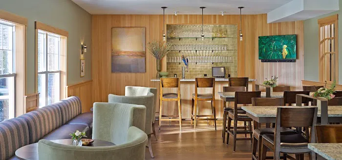 Green Mountain Suites Hotel 4