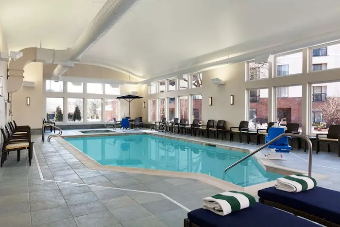 Homewood Suites by Hilton Burlington 4
