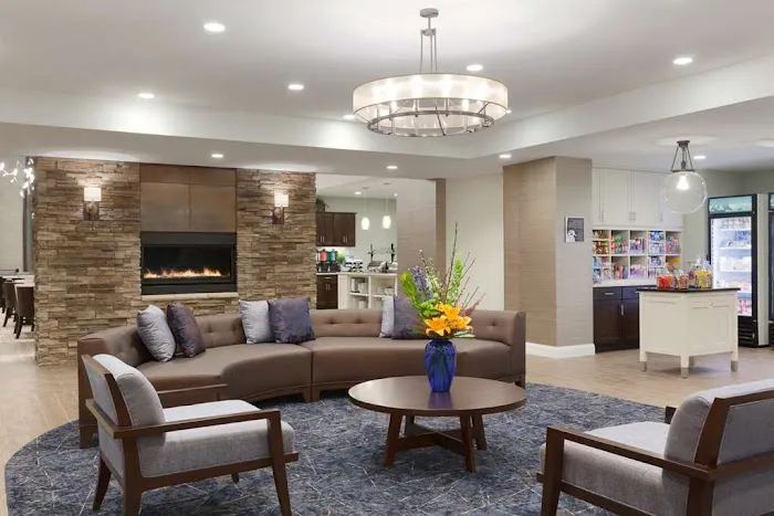 Homewood Suites by Hilton Burlington 4