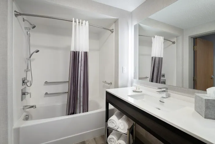 Holiday Inn Express South Burlington - Downtown by IHG 4