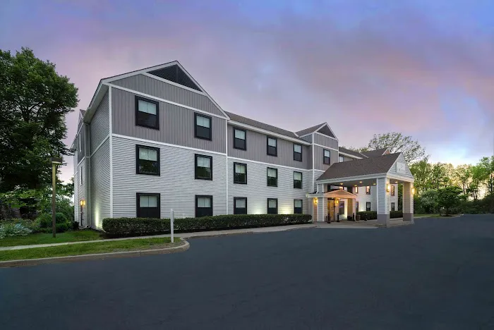 The Inn at Burlington 4