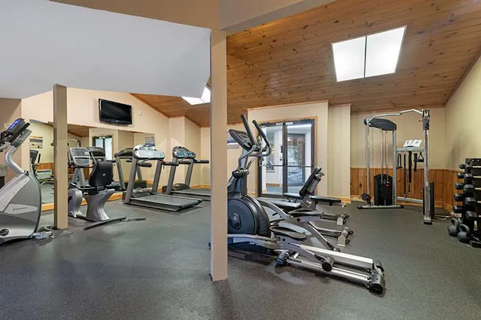 Best Western Plus Windjammer Inn & Conference Center 4