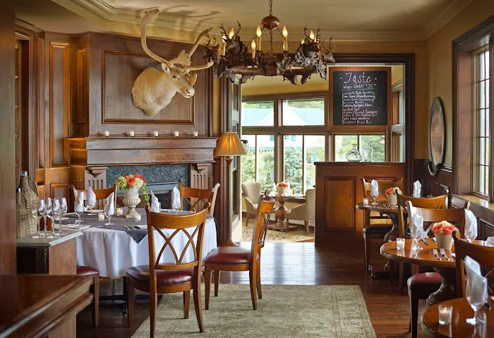 Mirror Lake Inn 4