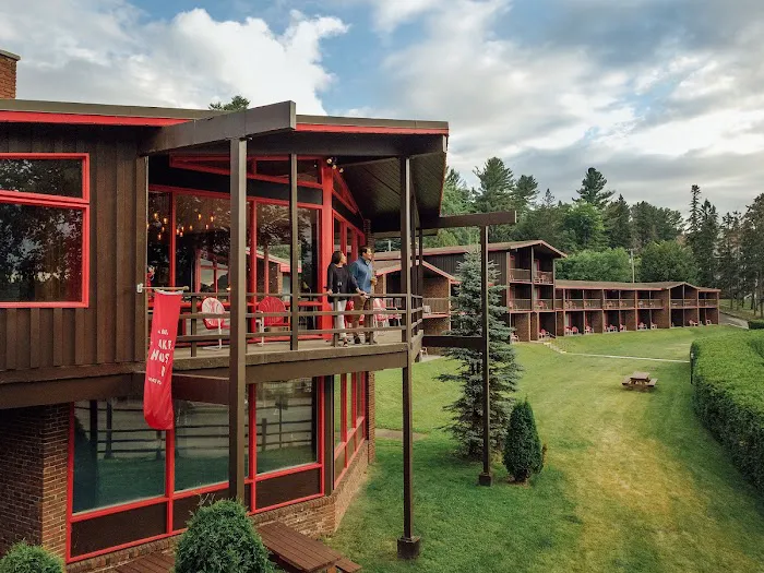 Lake House at High Peaks Resort 4