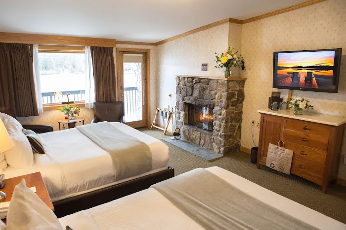 Golden Arrow Lakeside Resort 4