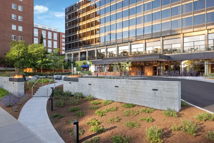 Hotel Champlain Burlington, Curio Collection by Hilton 4