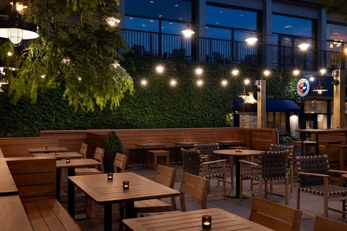 Hotel Champlain Burlington, Curio Collection by Hilton 4