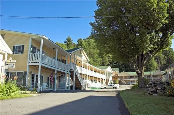 Ludlow Colonial Motel 5