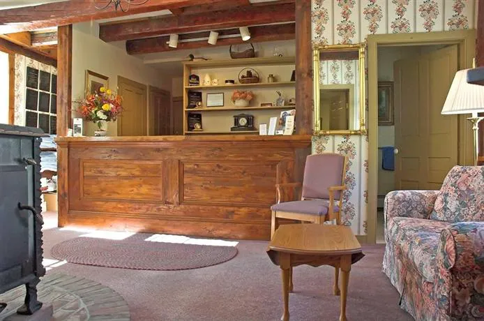 Ludlow Colonial Motel 5