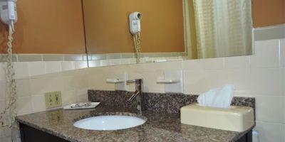 New World Inn
