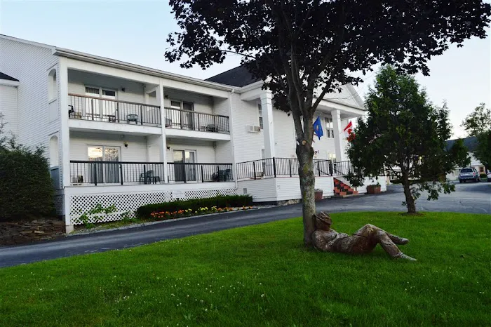 New World Inn 4