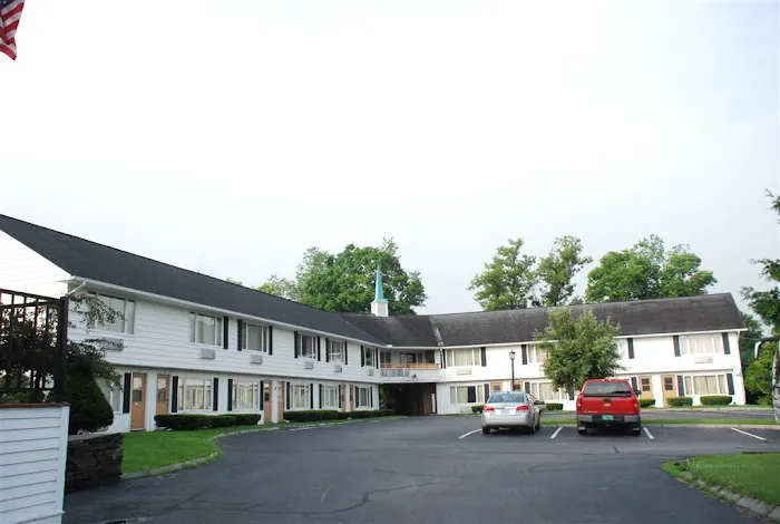 New World Inn 4