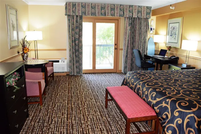New World Inn 4