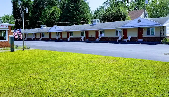BLUE SKY INN 4